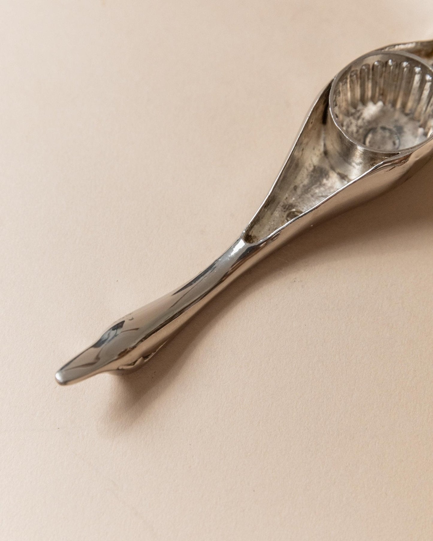 Vintage Flaschenöffner Gans-Form versilbert aus Italien 1960er elegant retro