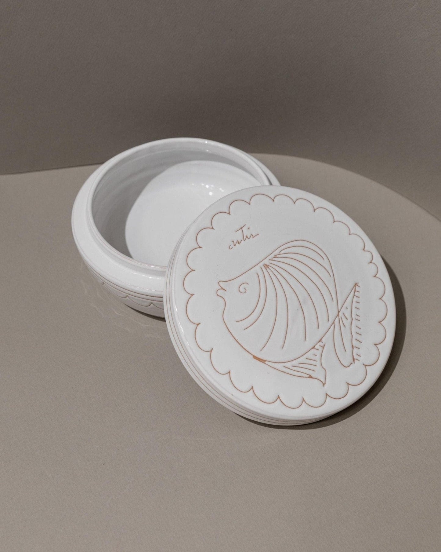 Vintage Keramikschale mit Deckel, handgeschnitzt, nautisches Motiv, Italien 1970er