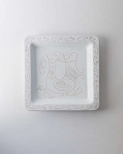 Assiette vintage en céramique blanche motif coq style Jacques Innocenti années 1960