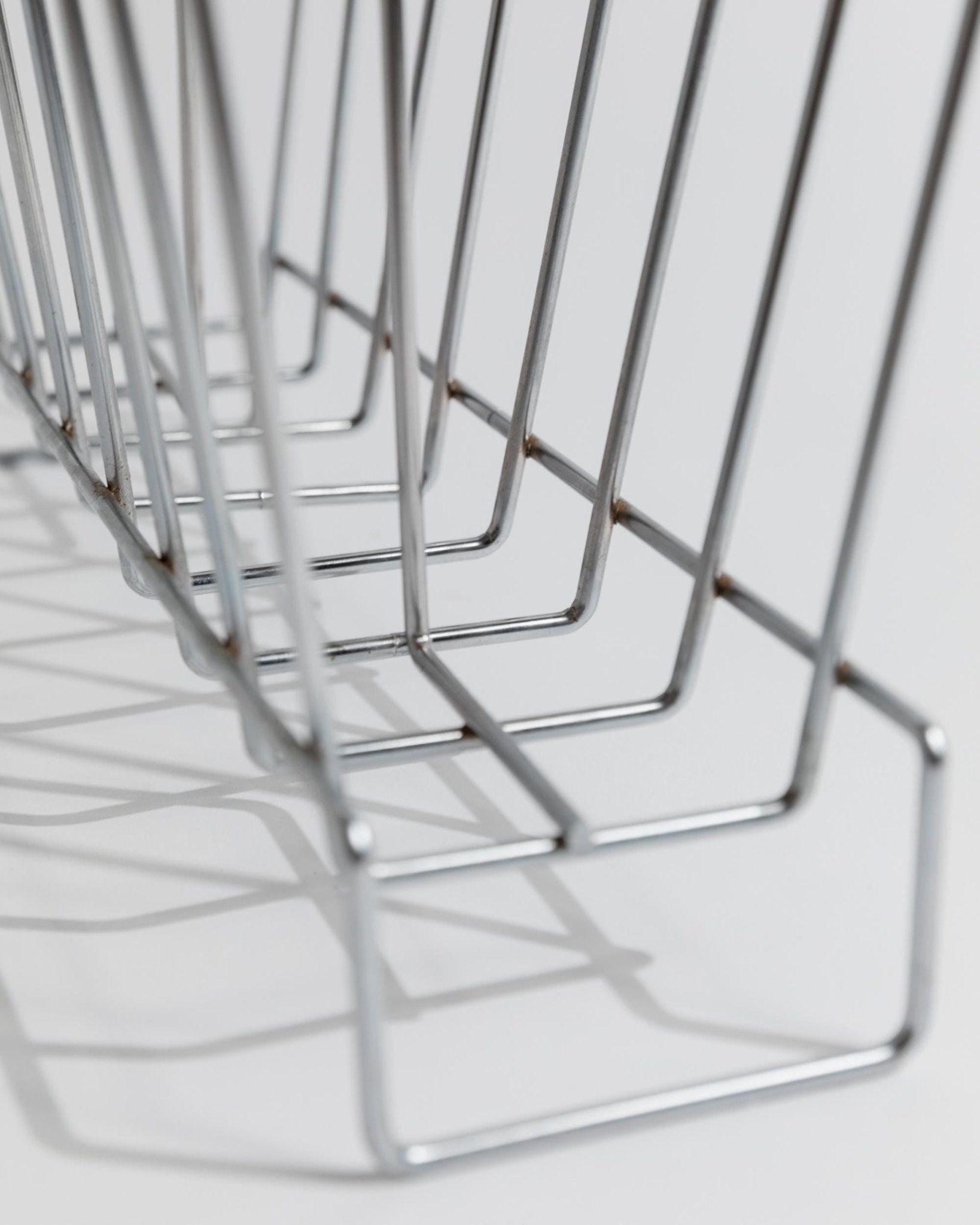 Vintage Zeitschriftenständer Chrom von 1970er Space Age