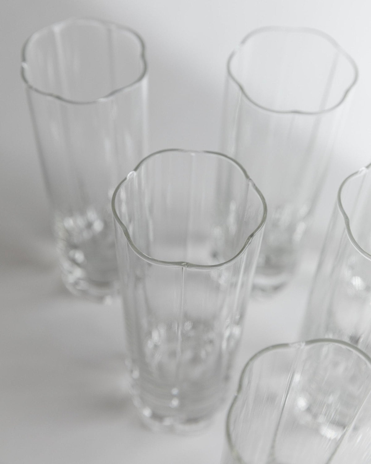 Vintage Trinkglas Set von 6 Flower Shape
