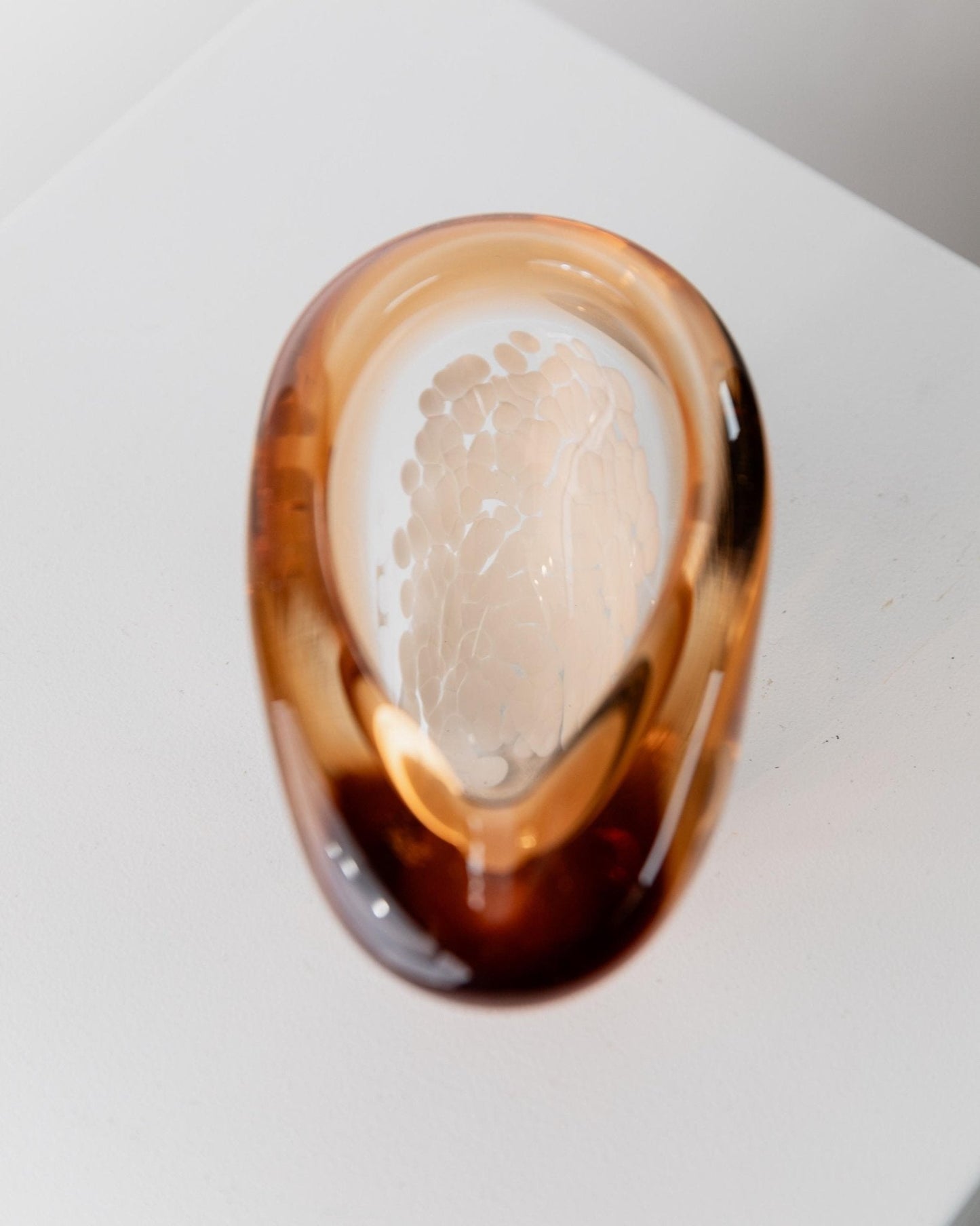 Vintage Glasschale Aschenbecher von Pavel Stejskal für Beranek Skrdlovice, orange weiße Punkte