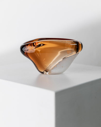 Vintage Glasschale Aschenbecher von Pavel Stejskal für Beranek Skrdlovice, orange weiße Punkte