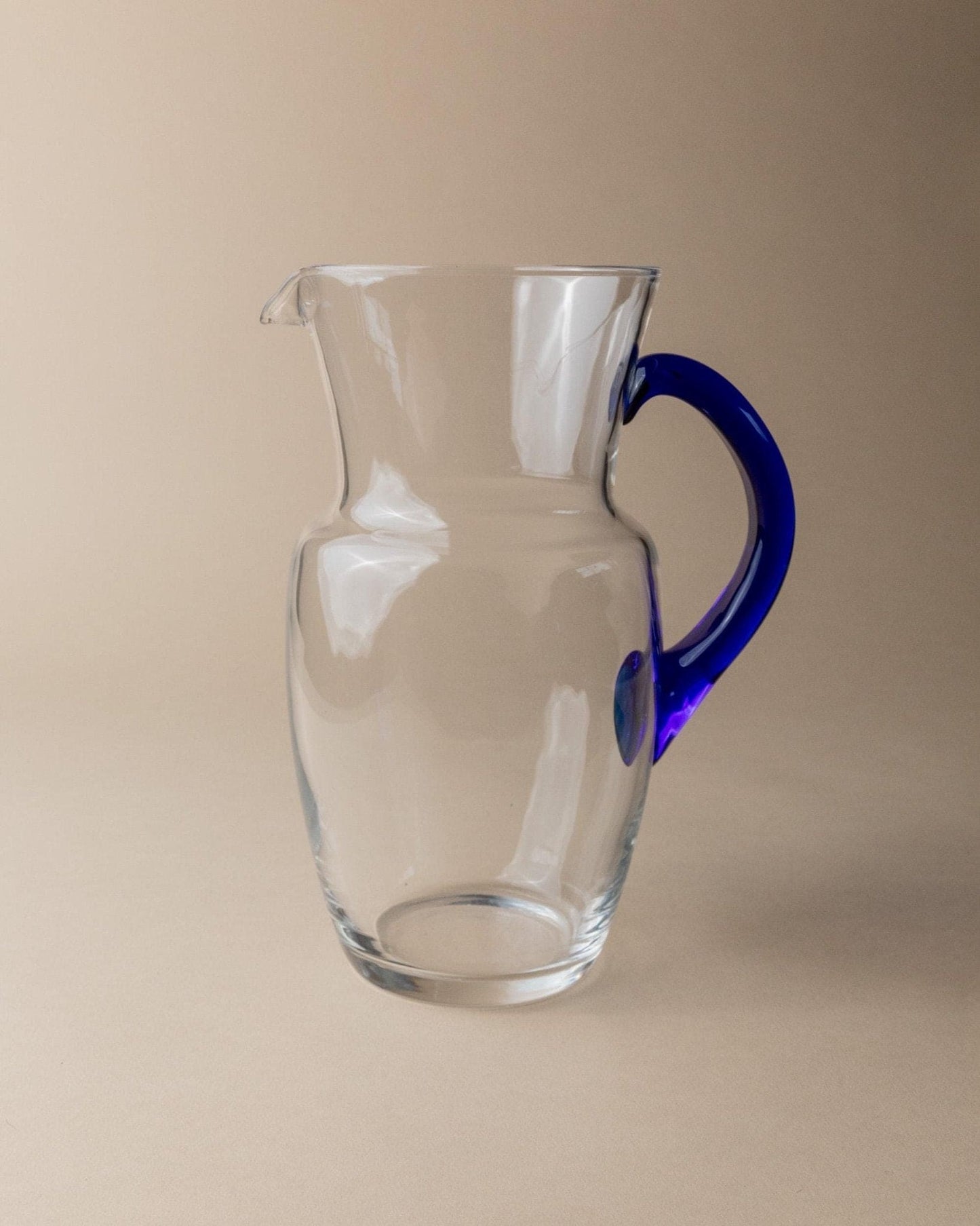Pichet vintage en verre transparent et anse bleue - Design Mid-Century Italie années 1970