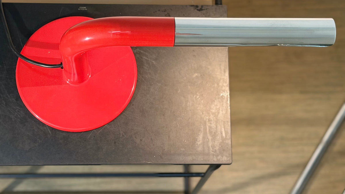 Tischlampe "Gulp" von Ingo Maurer für Design M, Rot und Chrom