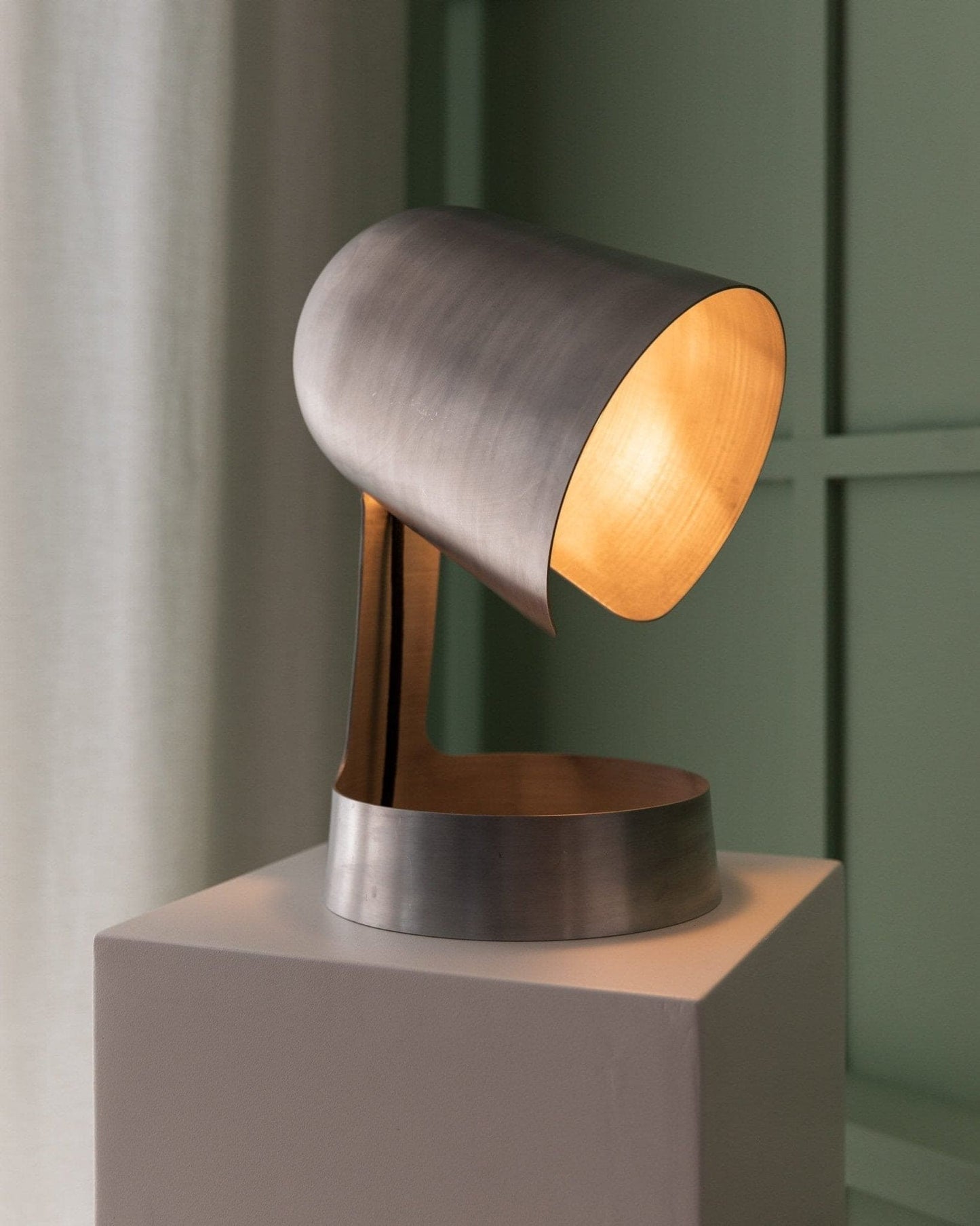 Lampe vintage en aluminium par Dominik Hehl