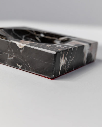 Vintage Aschenbecher aus Marmor von Italien 1970er, schwarz-beige marmoriert, zeitloses Design