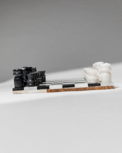 Vintage Schachbrett Marmor mit Schachfiguren von Italien 1960er, elegantes Brettspiel