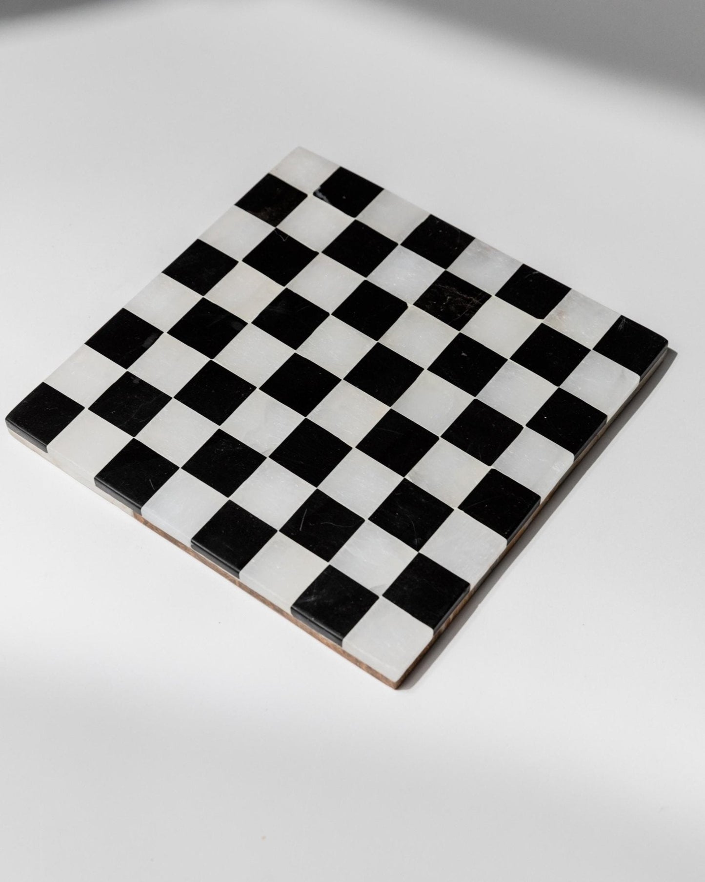 Vintage Schachbrett Marmor mit Schachfiguren von Italien 1960er, elegantes Brettspiel