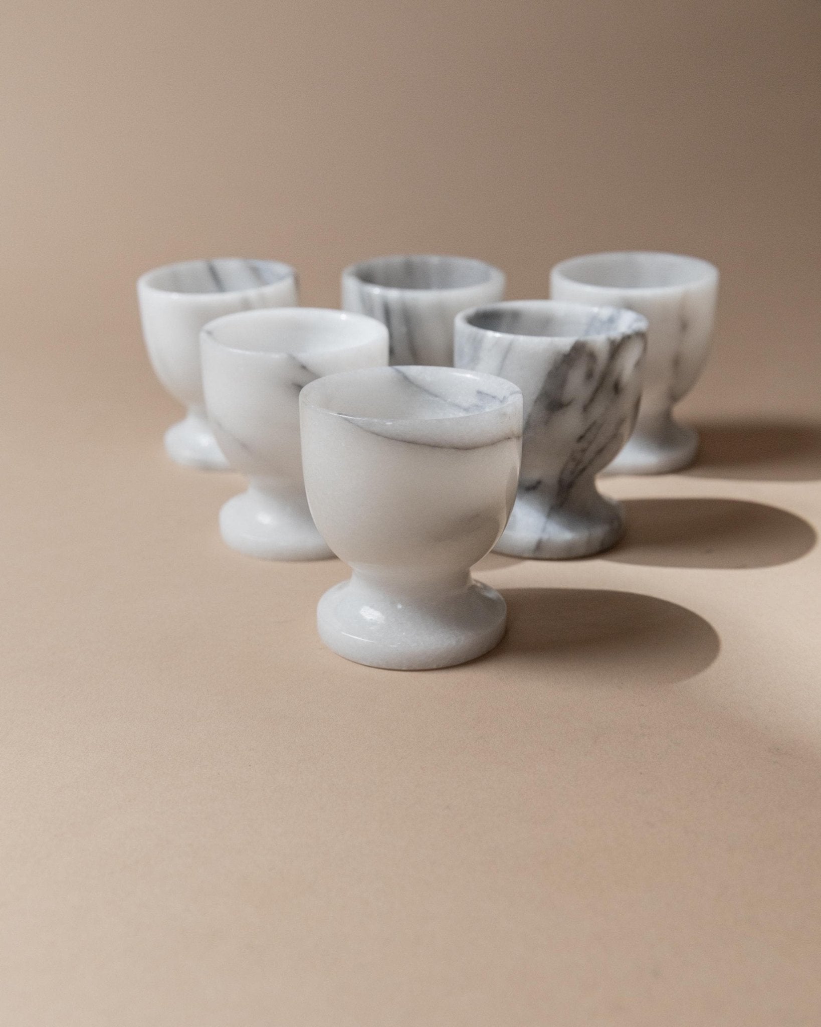 Vintage Eierbecher Set von 6 aus Marmor, grau-weiß, handgefertigt, Italien