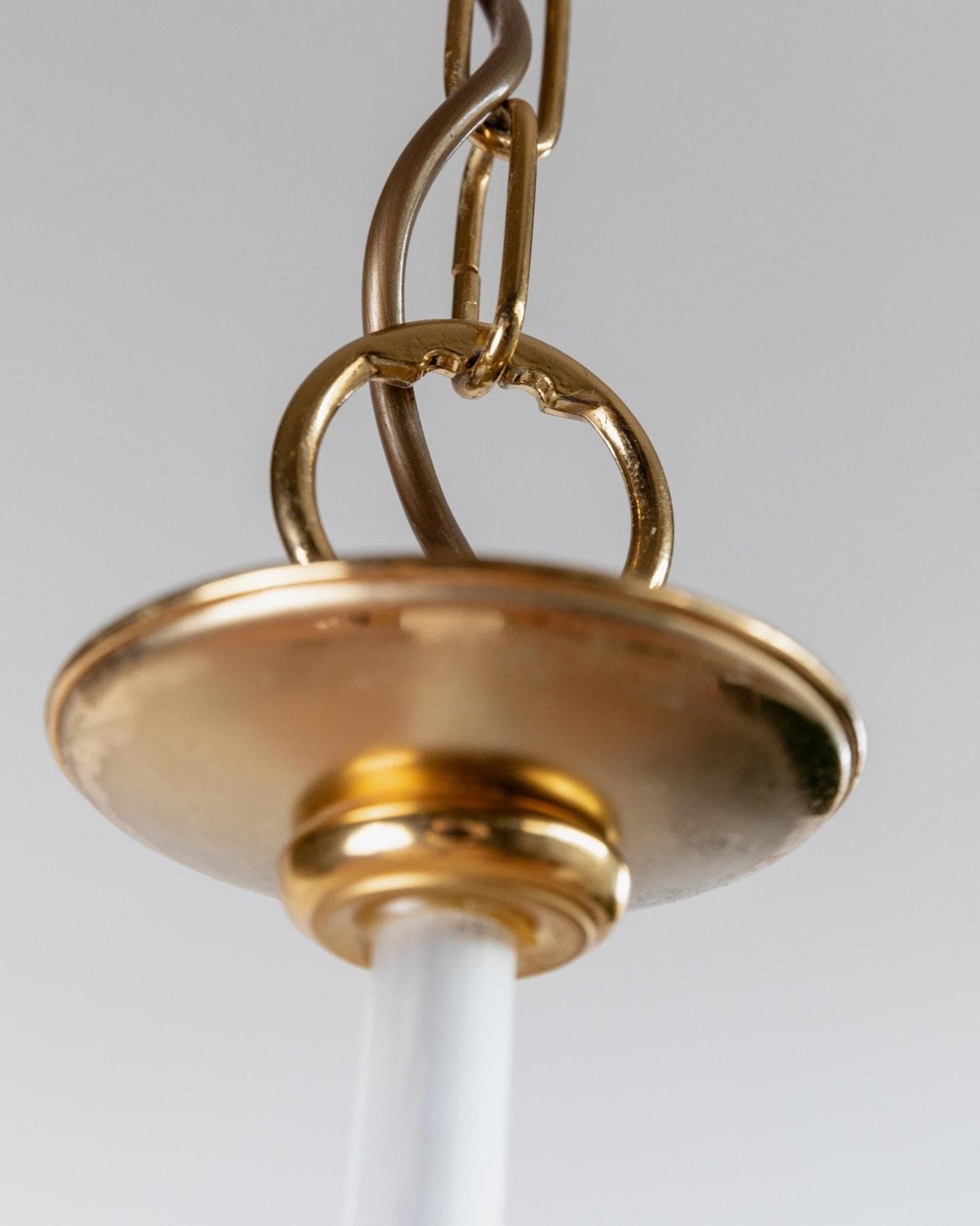 Plafonnier vintage en verre de Murano en forme de fleur en métal doré rose Italie années 1960