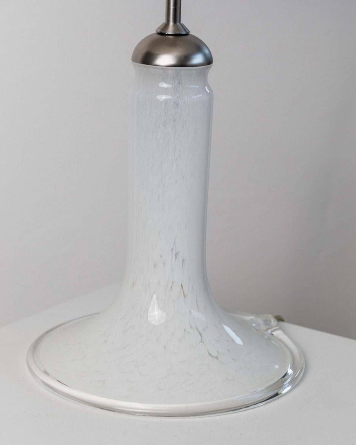 Lampe de table vintage en verre de Murano, motif zigzag, métal, texture soie, Italie, années 1980