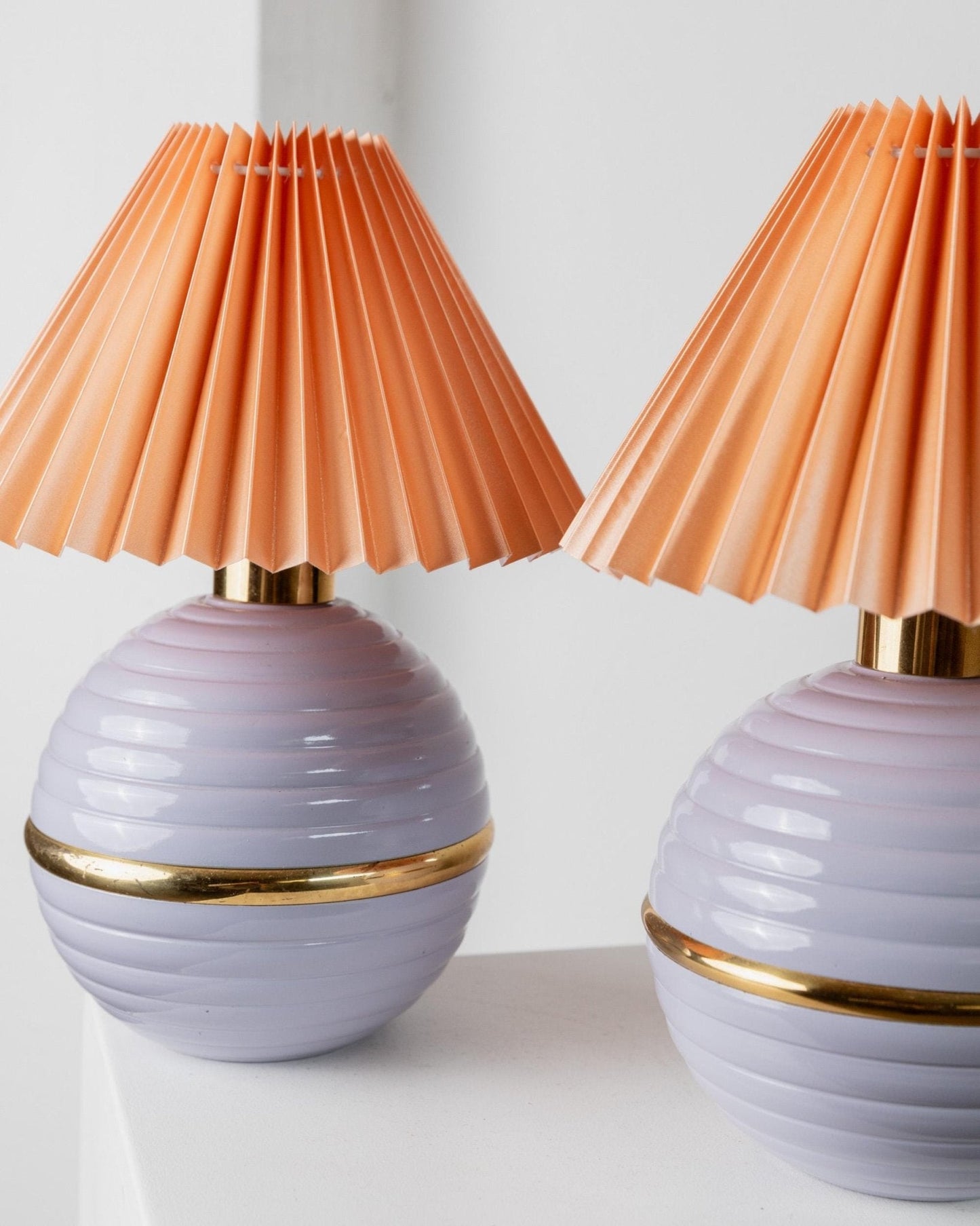 Set von 2 Vintage Tischlampen Lila Metall Pfirsich Plissee Italien 1980er