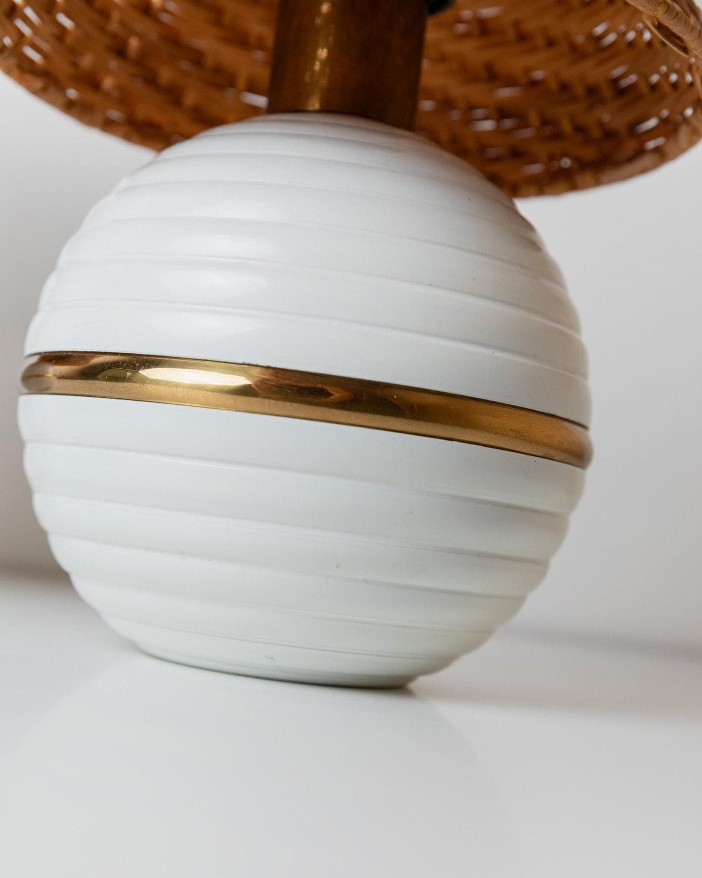 Vintage Tischlampe Metall Rattan Schirm Gold Details Hollywood Regency Italien 1980er Paar