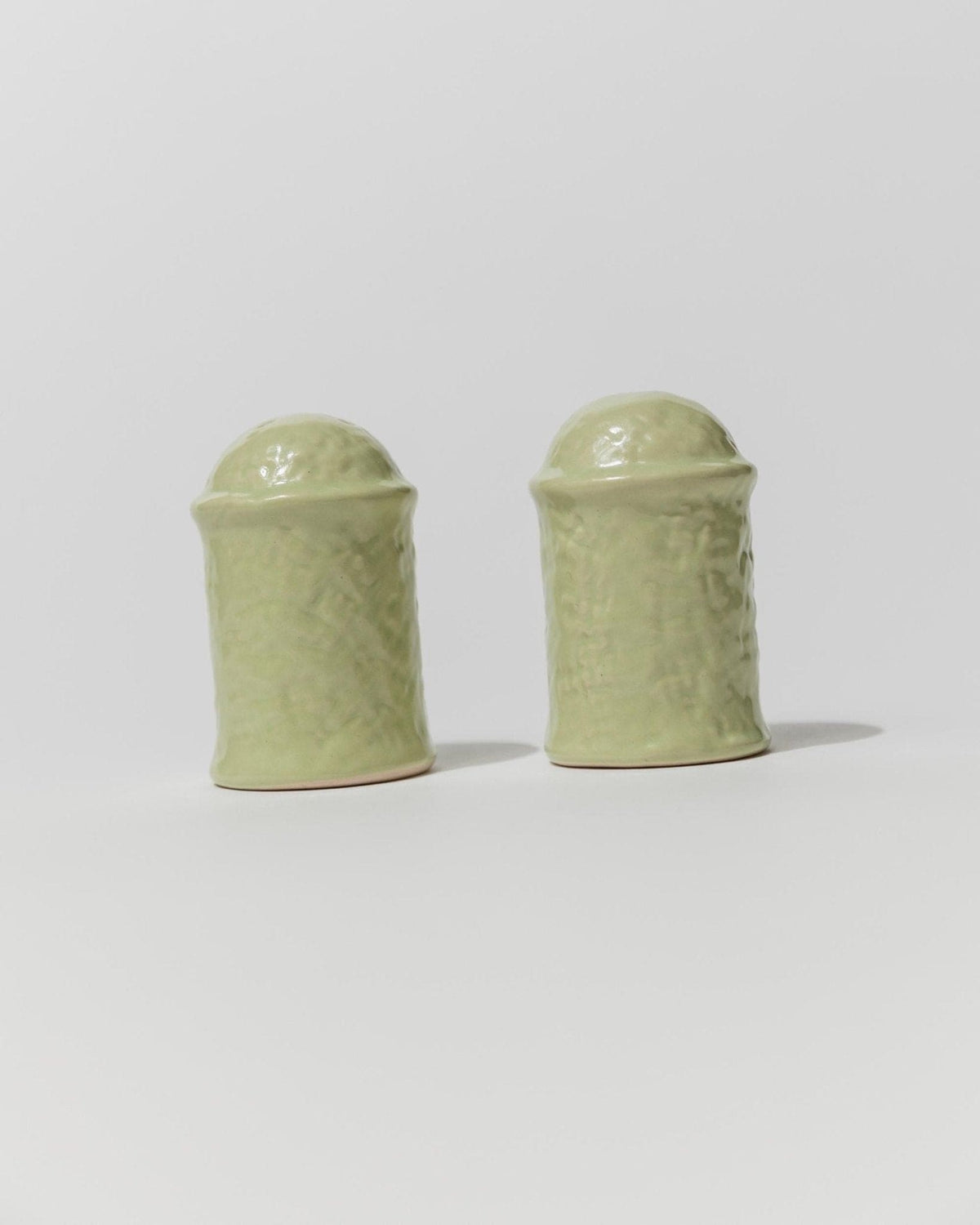 Salière et poivrière vintage en céramique Italie années 1970 design minimaliste