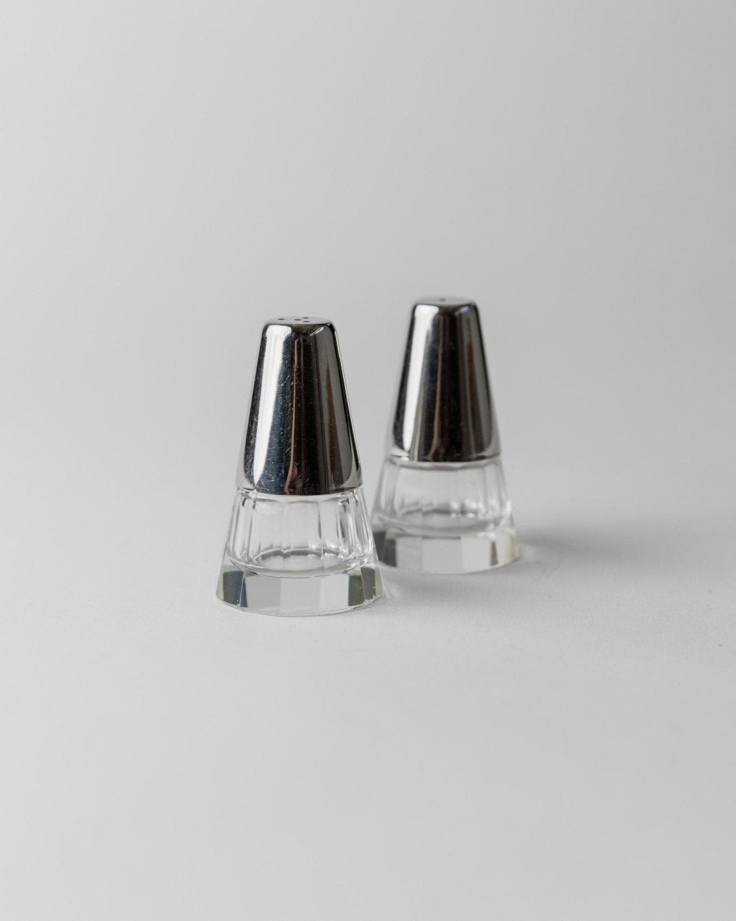 Vintage salt and pepper shakers silver-glass conical minimal Italy 1950s