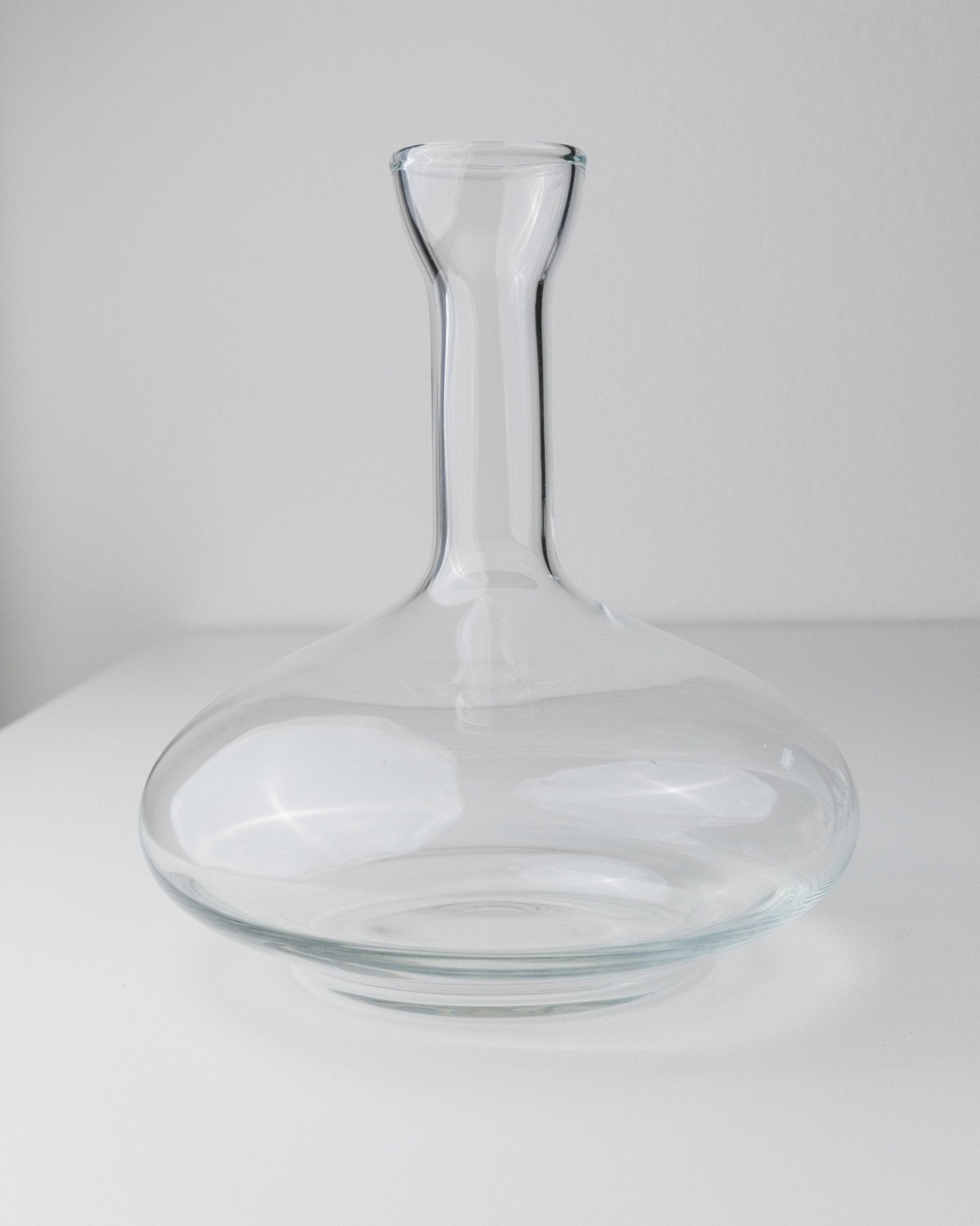 Vintage Trinkglas Set von 6 und Karaffe, klar, zeitloses Design, Italien 80er