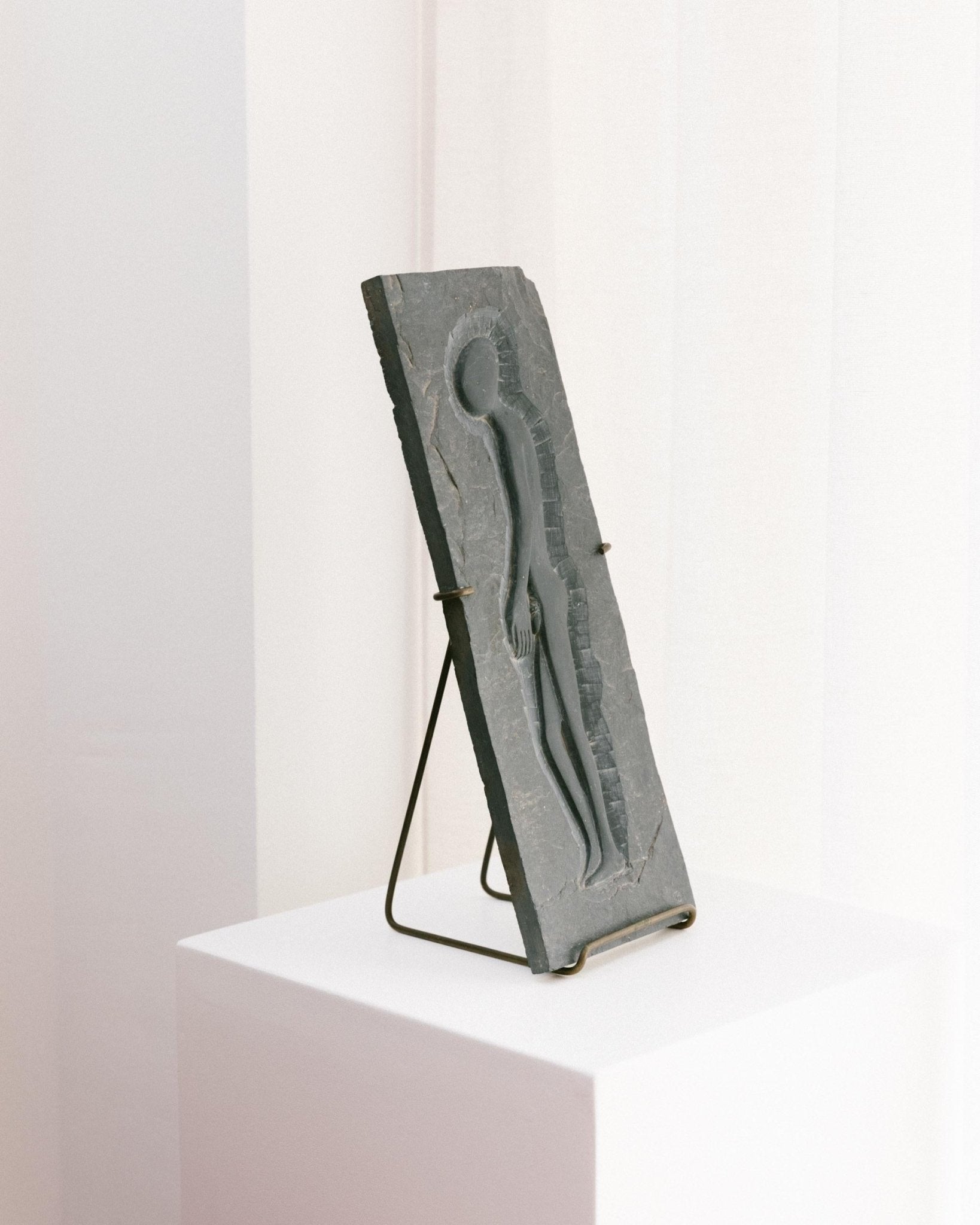 Vintage Steinrelief "Alien Man" aus Schiefer, Italien 1970er