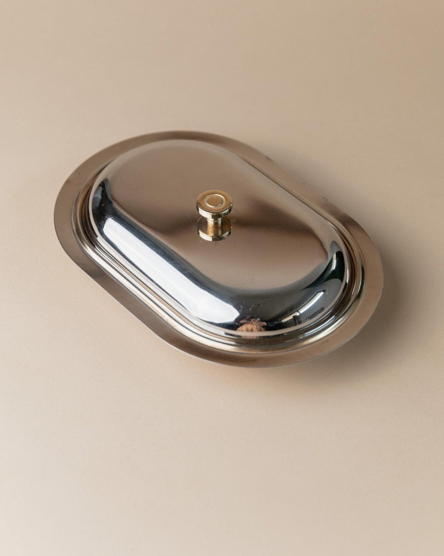 Beurrier vintage en acier inoxydable avec couvercle et détails dorés, Italie années 1970