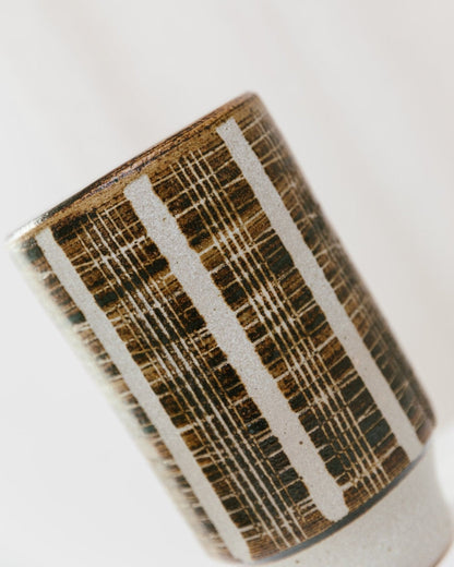 Vase vintage en céramique de studio en relief marron beige design du milieu du siècle années 1960