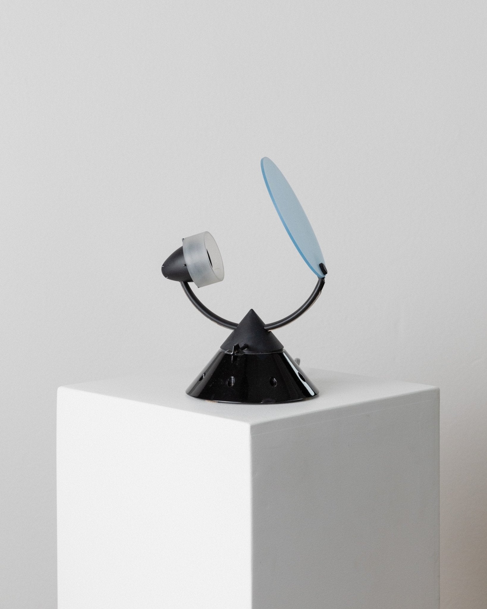 Vintage Tischlampe Sestante von Lamperti für Memphis Design Italy blau schwarz