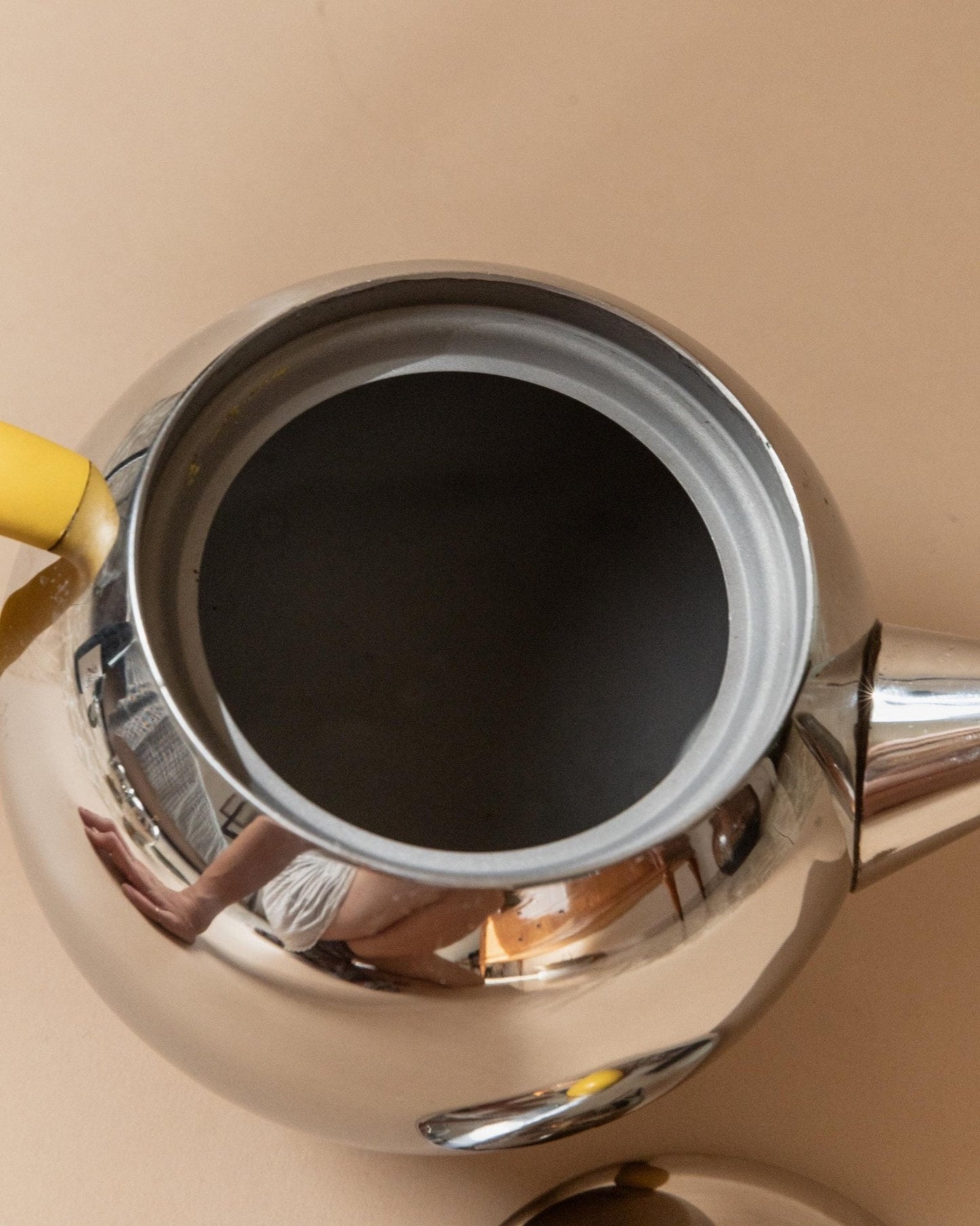 Vintage Tee- und Kaffeeset Space Age Kugelform mit gelben Details von 1980er