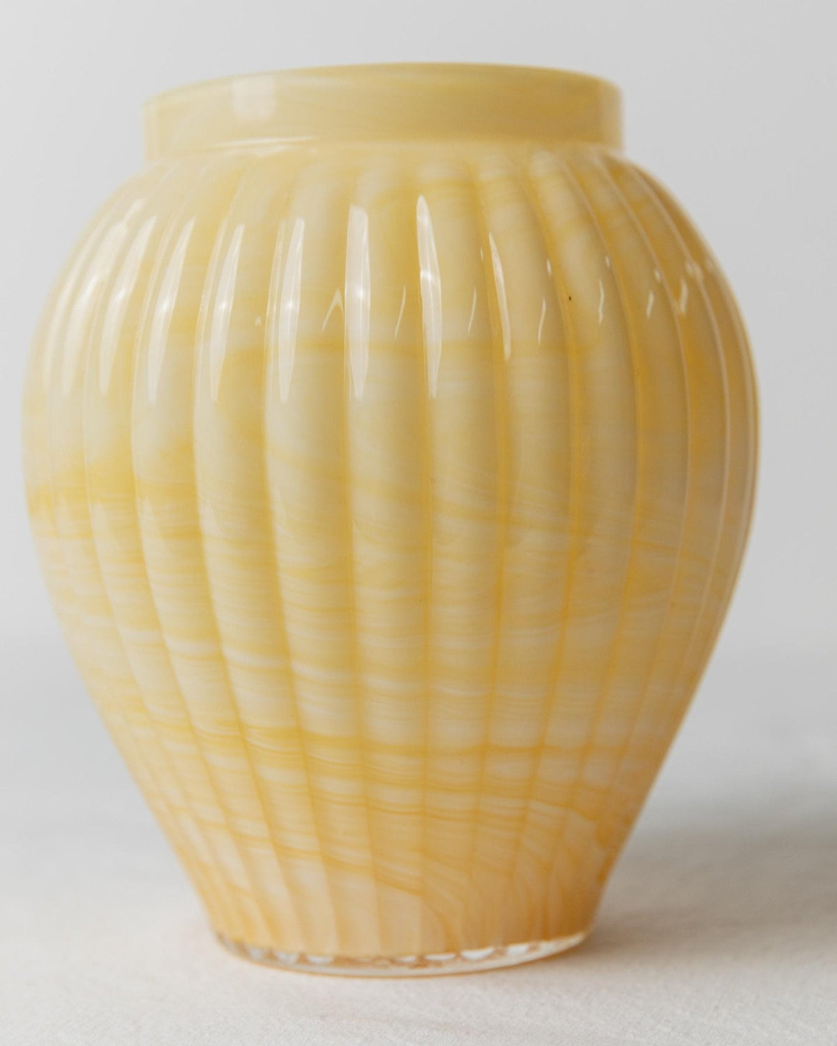 Vintage Vase Murano Glas von Valentino Roma, gelb-weiß