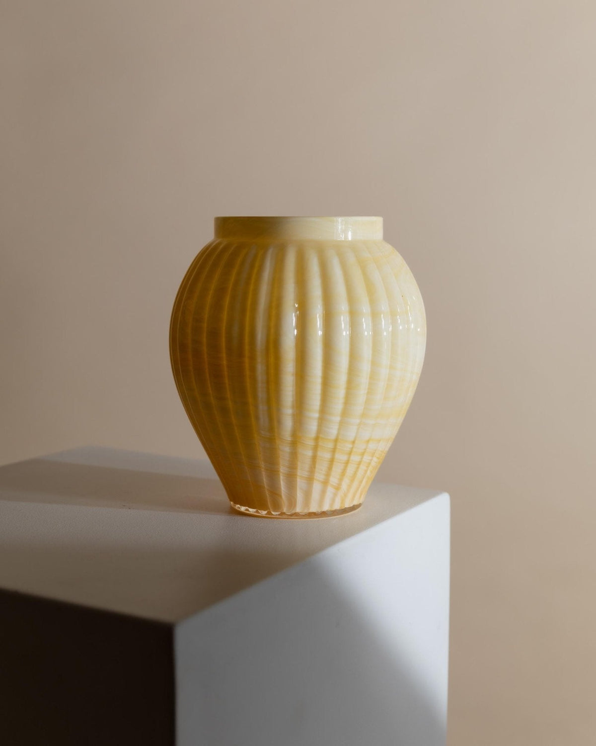 Vintage Vase Murano Glas von Valentino Roma, gelb-weiß