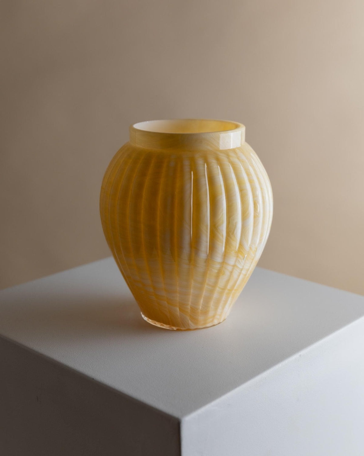 Vintage Vase Murano Glas von Valentino Roma, gelb-weiß