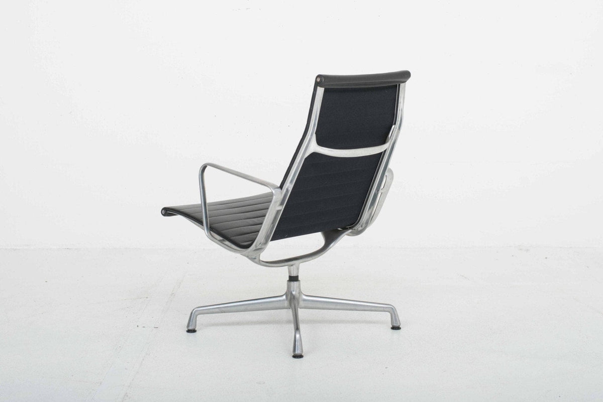 Vintage Loungesessel EA 115 von Charles Eames für Vitra schwarz