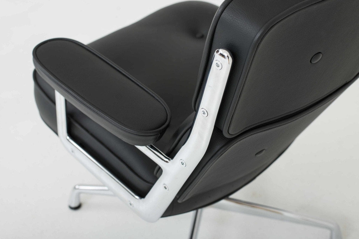 Lobby Chair ES 108 von Charles Eames für Vitra schwarz