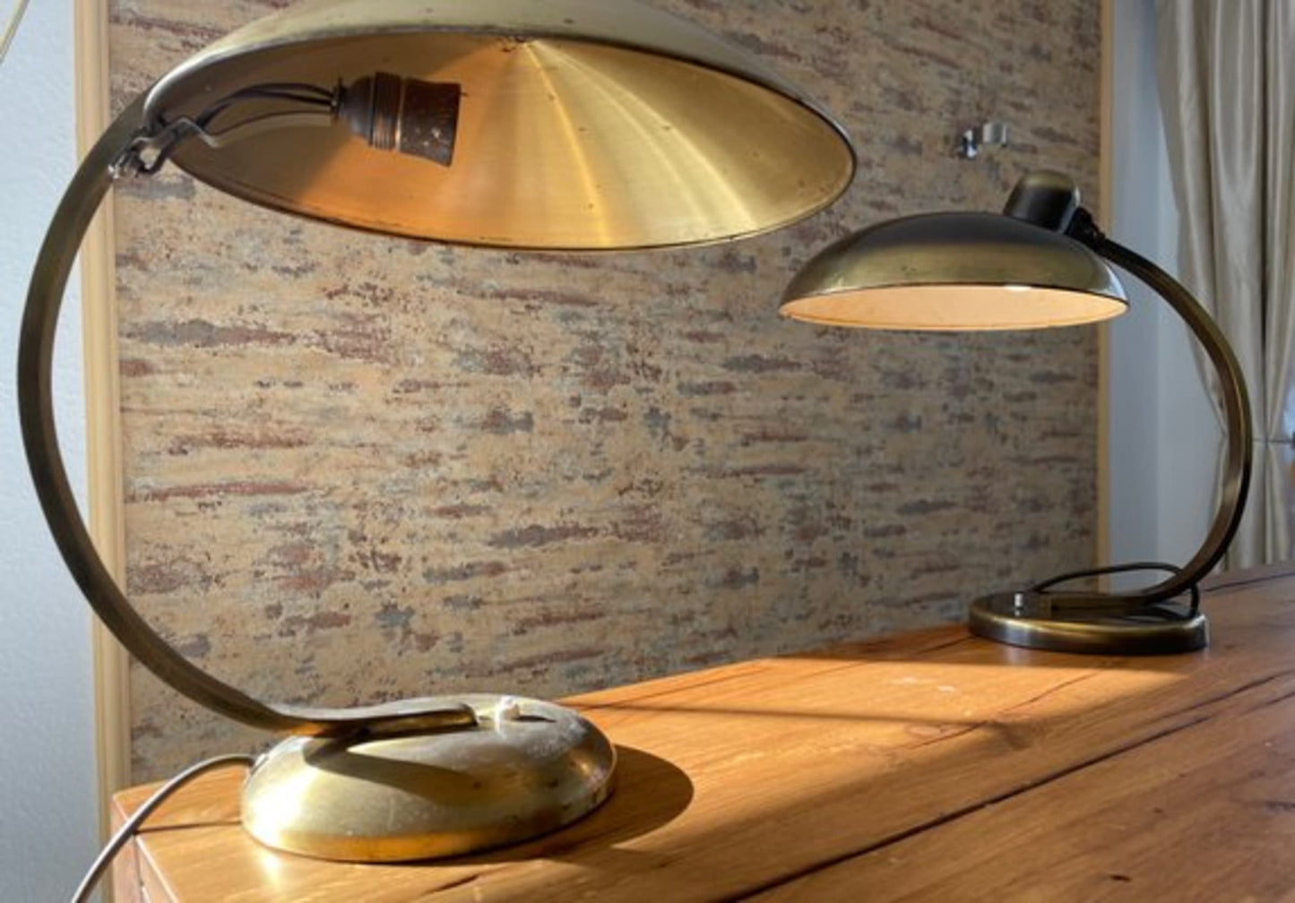 Vintage Bauhaus Tischlampe von Egon Hillebrand für Hillebrand Lighting, Messing Gold