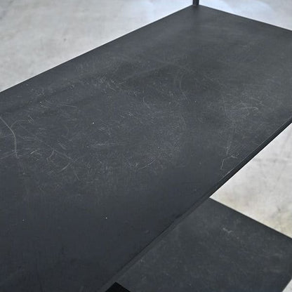 Vintage Regal Metall offen minimalistisch