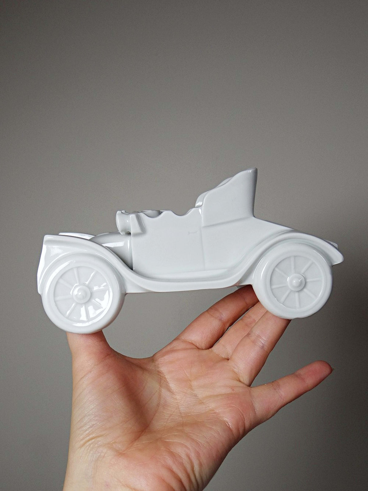 Vintage Dekofigur Oldtimer aus Limoges Porzellan