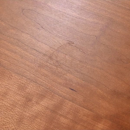 Vintage Esstisch aus Kirschholz mit schwarzen Metallbeinen