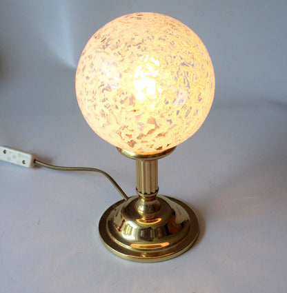 Vintage Tischlampe Messing und Milchglas, 70er Jahre