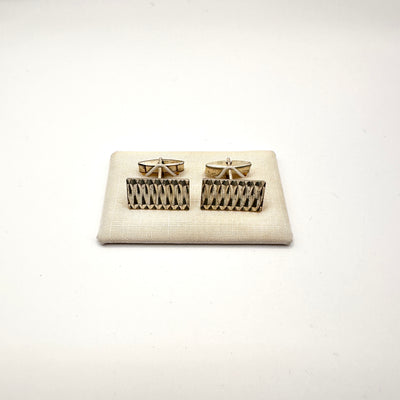 Rechteckiger Manschettenknopf aus 835er Silber mit Guilloché-Muster