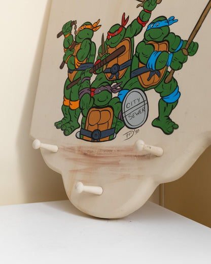 Vintage Kleiderschrank Teenage Mutant Ninja Turtles Motiv Unikat