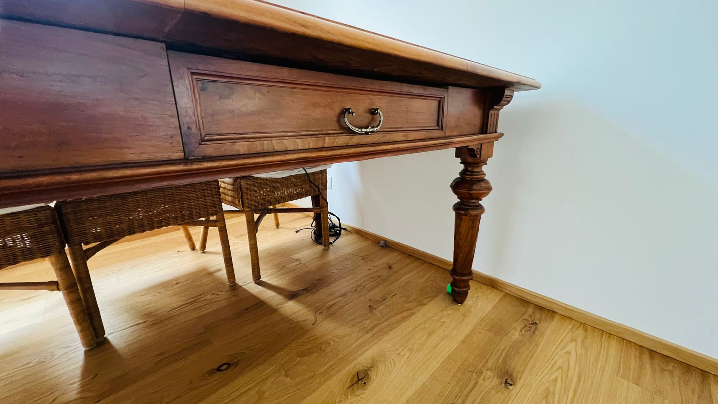 Vintage Esstisch mit zwei Schubladen, 204 x 117 cm