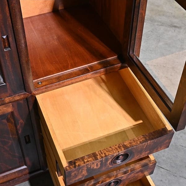 Vintage Teeschrank „Veränderte #90“ von Matsumoto Mingei