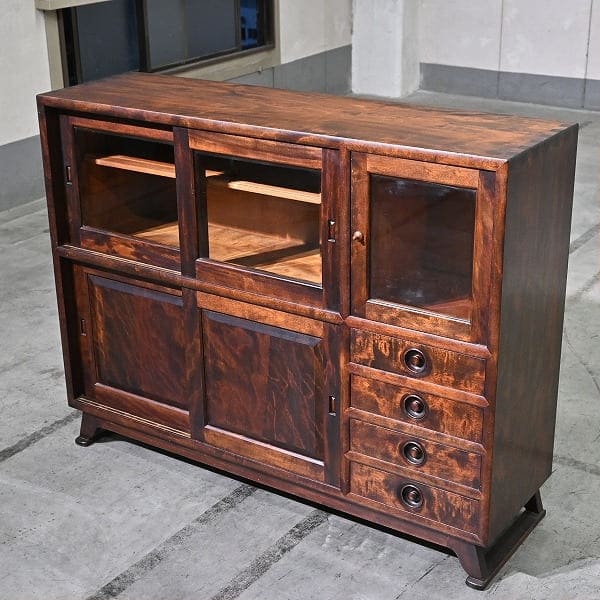 Vintage Teeschrank „Veränderte #90“ von Matsumoto Mingei
