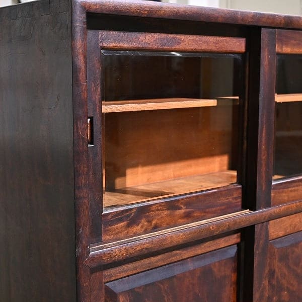 Vintage Teeschrank „Veränderte #90“ von Matsumoto Mingei