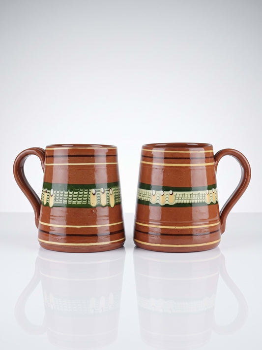 Set von 2 Vintage Keramikkrüge Troyan, Bulgarien