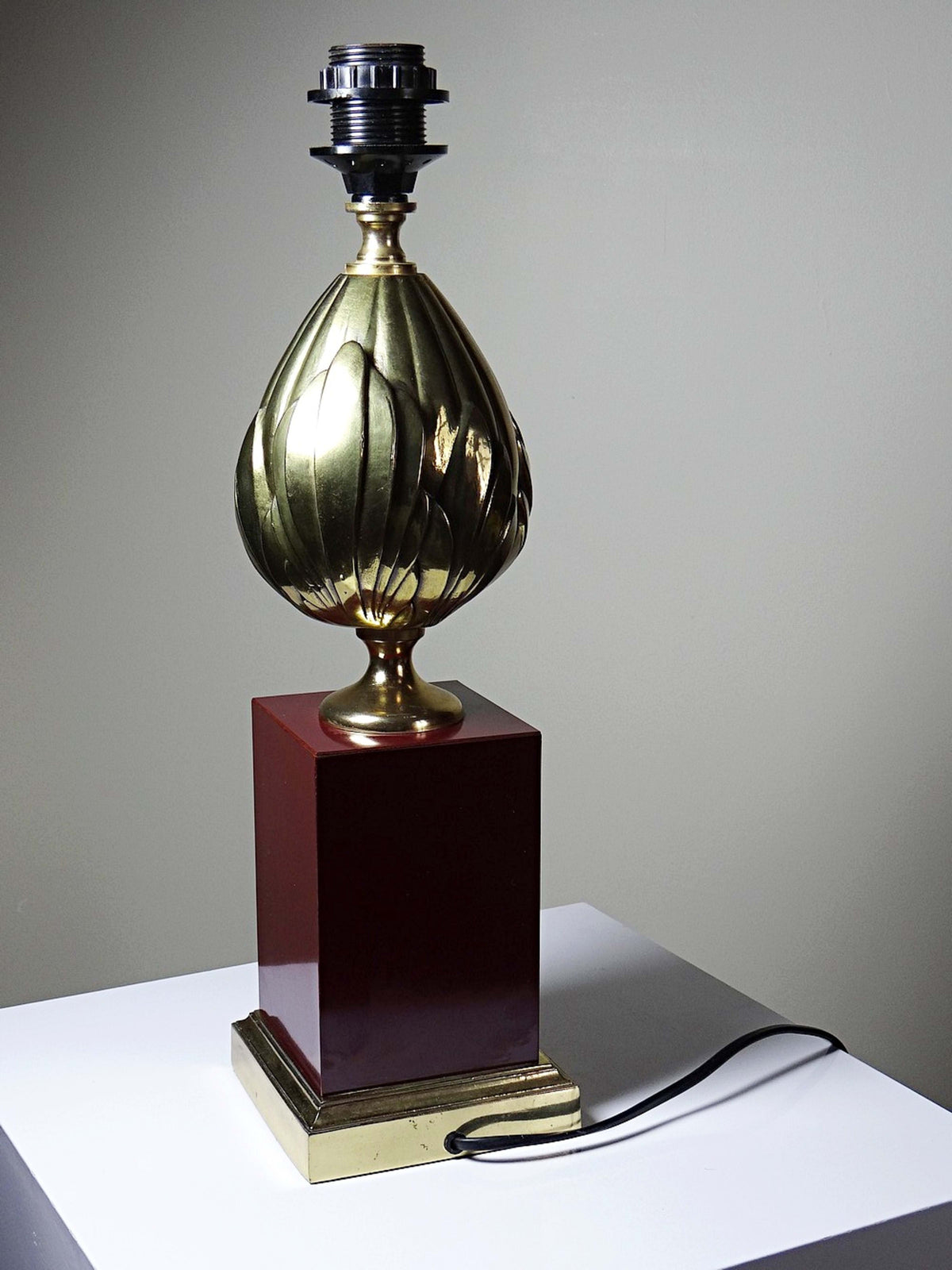 Vintage Tischlampe "Vérone" von Le Dauphin, Messing
