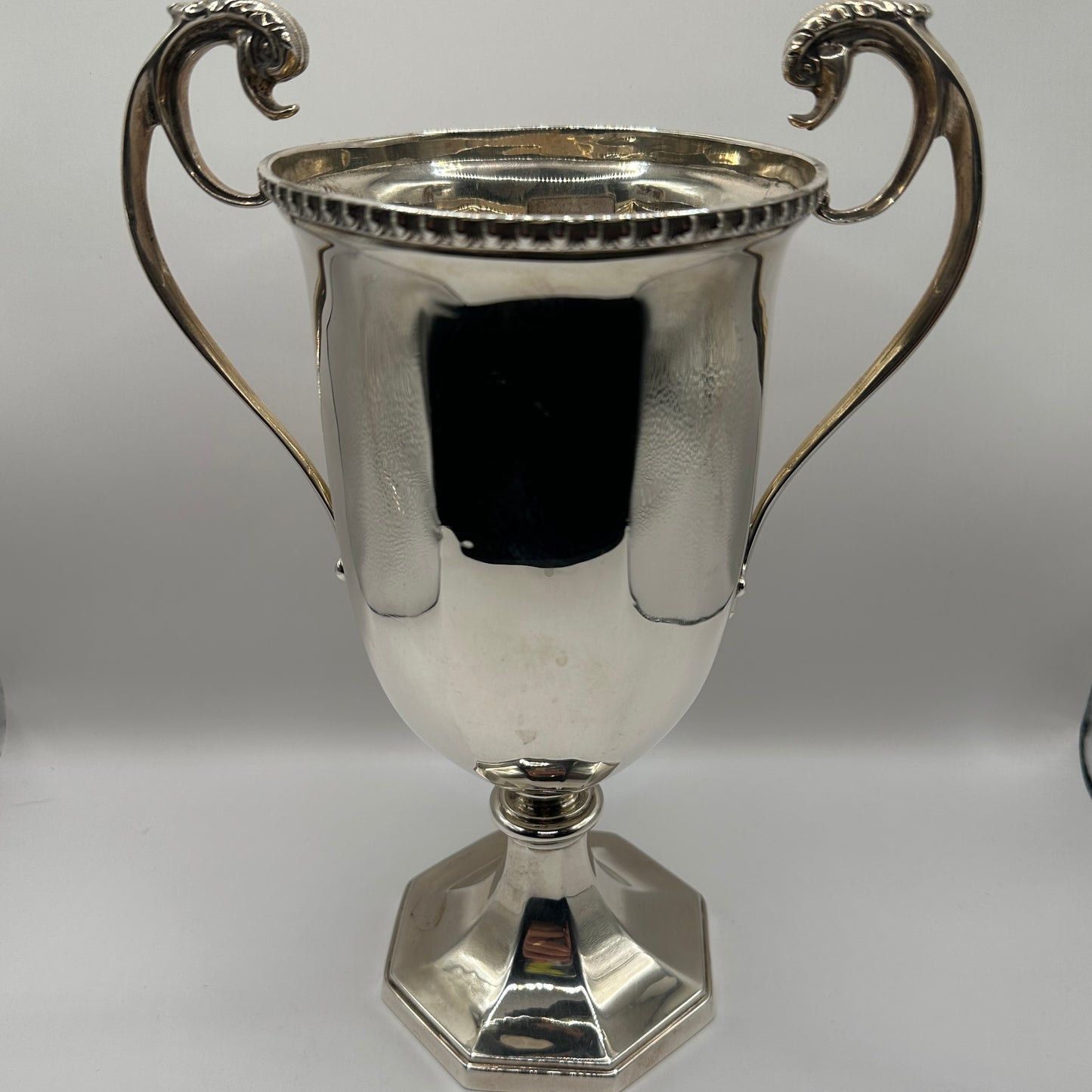 Vintage Pokal aus Sterling Silber mit zwei Henkeln, englisch, vergoldet innen, Birmingham, 20. Jh.