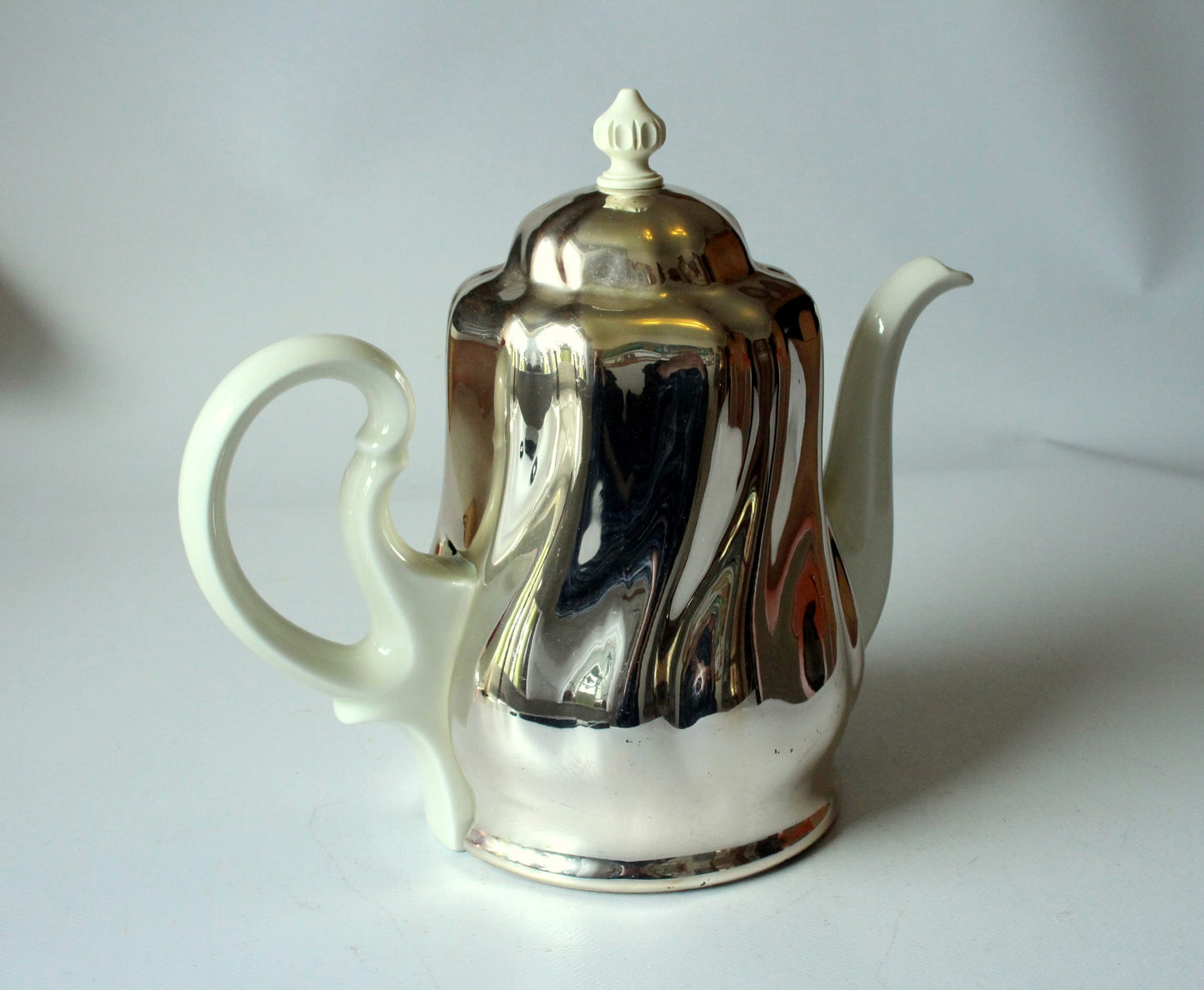 Vintage Kaffeekanne HKE Porzellan mit versilberter Warmhaltehaube