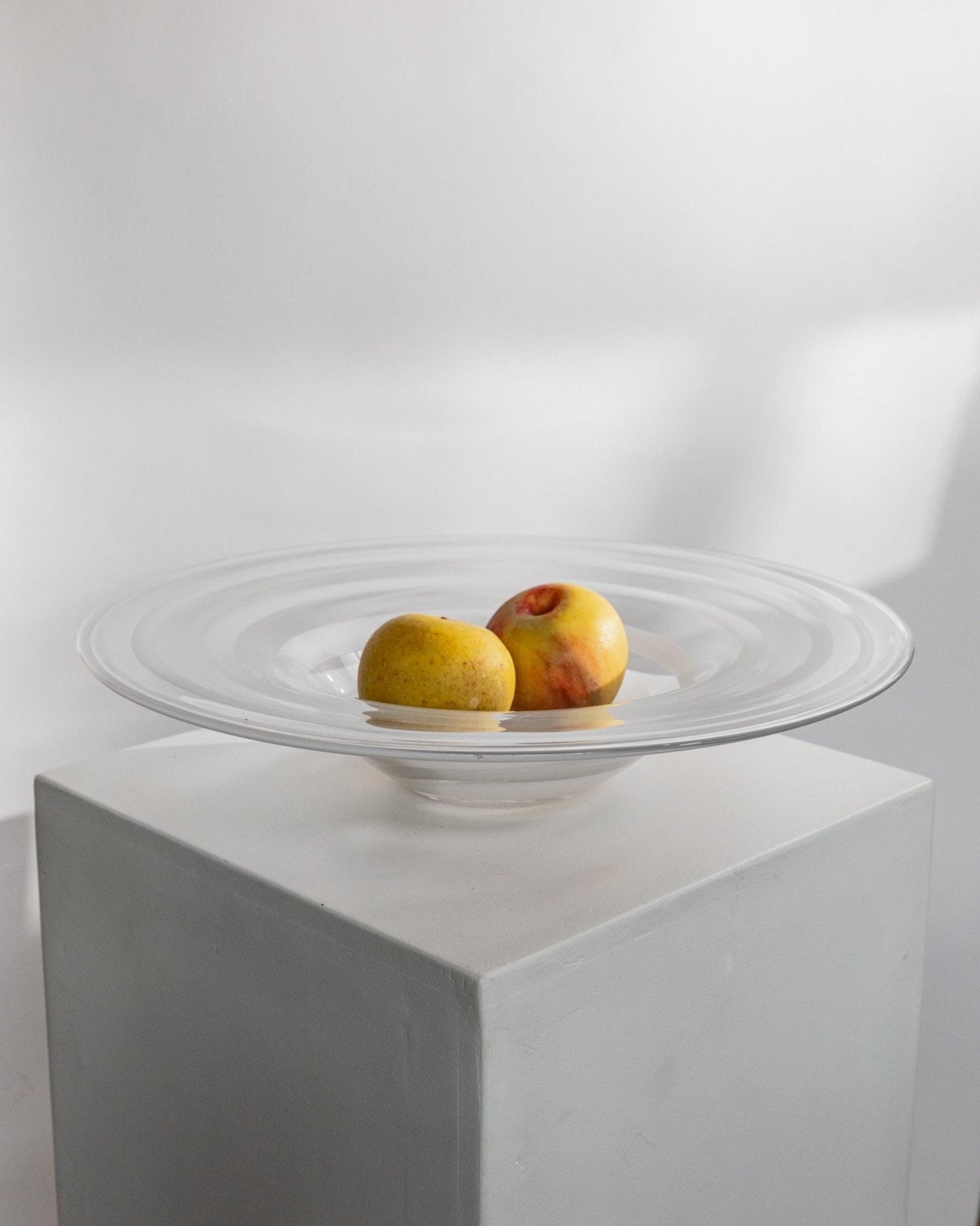 Vintage Schale Murano Glas von Murano Italy, klare und weiße Swirls, 1970er, dekorativ