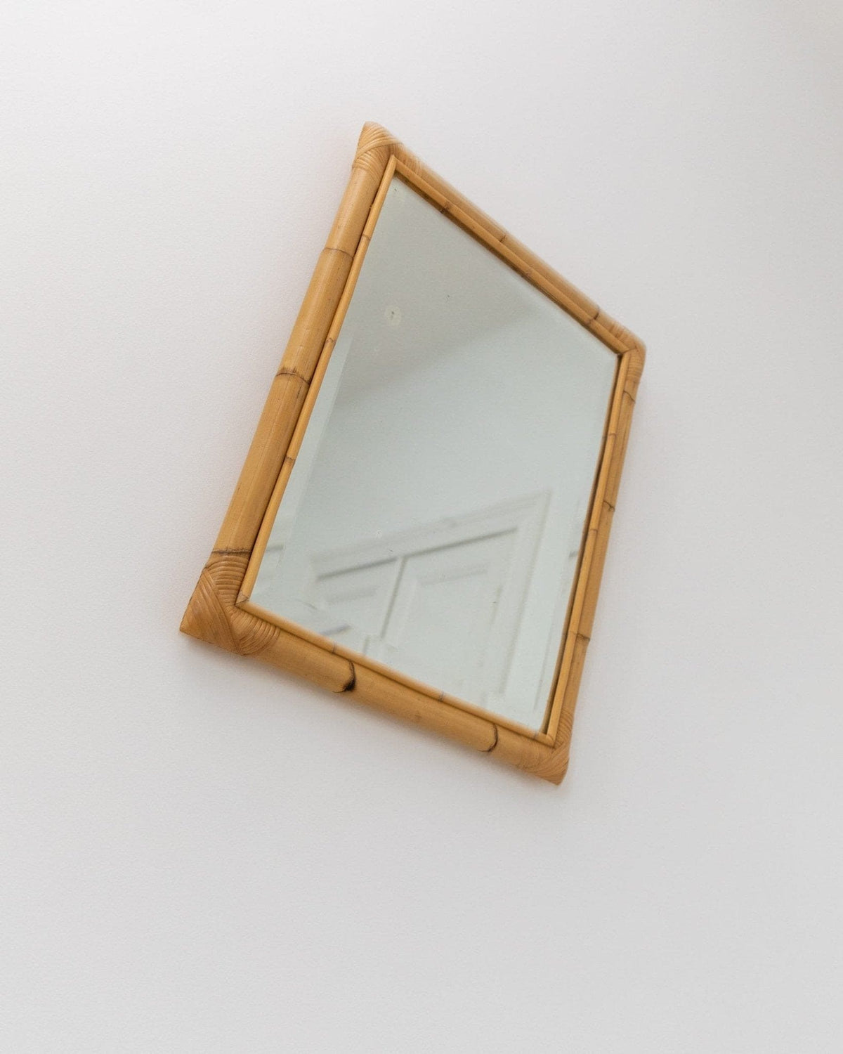 Miroir mural vintage en bambou par McM années 1940