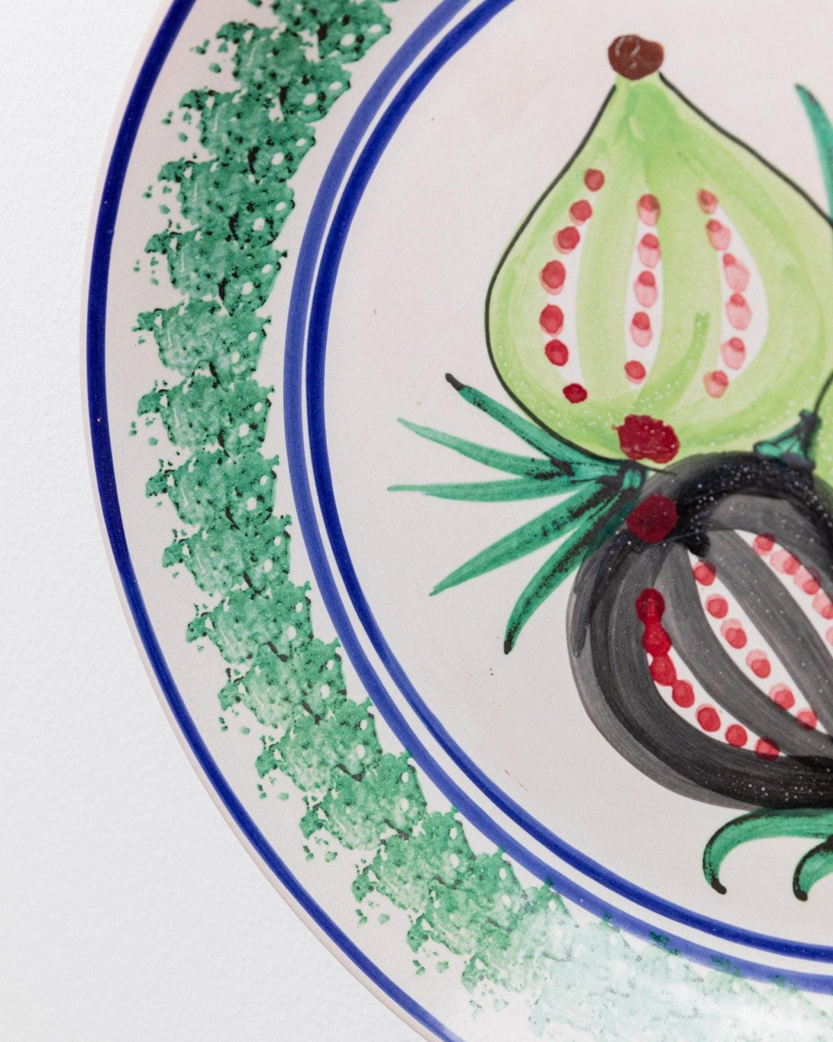 Assiette vintage en céramique peinte à la main motif fruits 3 figues Sicile années 1960 rétro