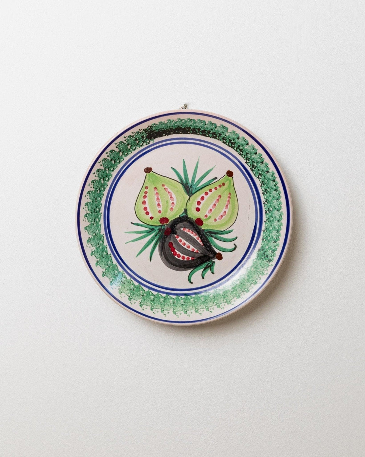 Assiette vintage en céramique peinte à la main motif fruits 3 figues Sicile années 1960 rétro